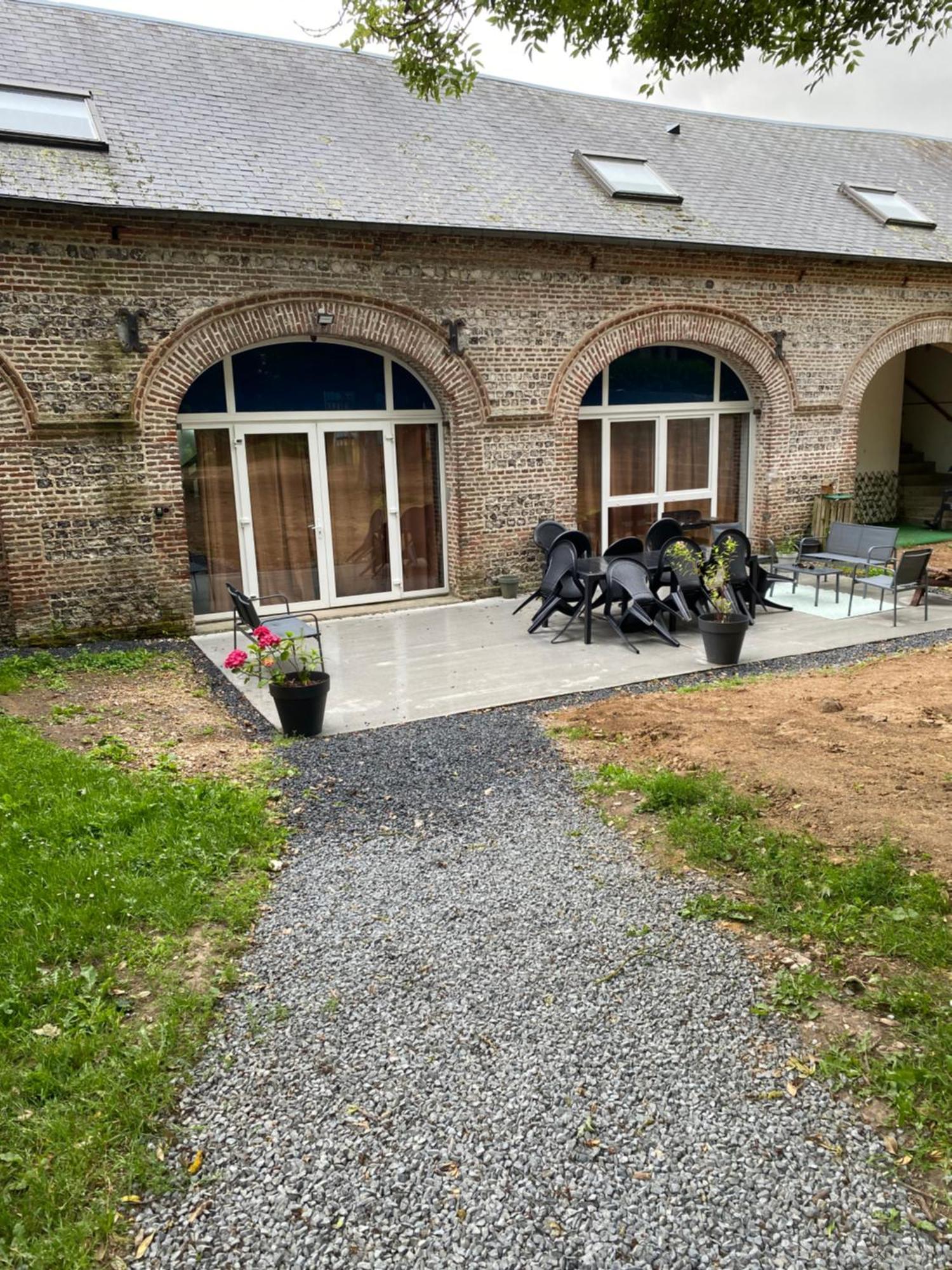 Les gîtes du château du cèdre Manneville-ès-Plains Exterior foto